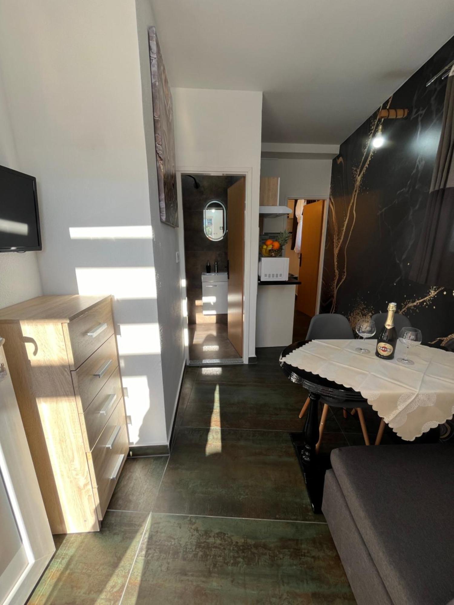 Apartament Marinovi Dvori Slatine Zewnętrze zdjęcie