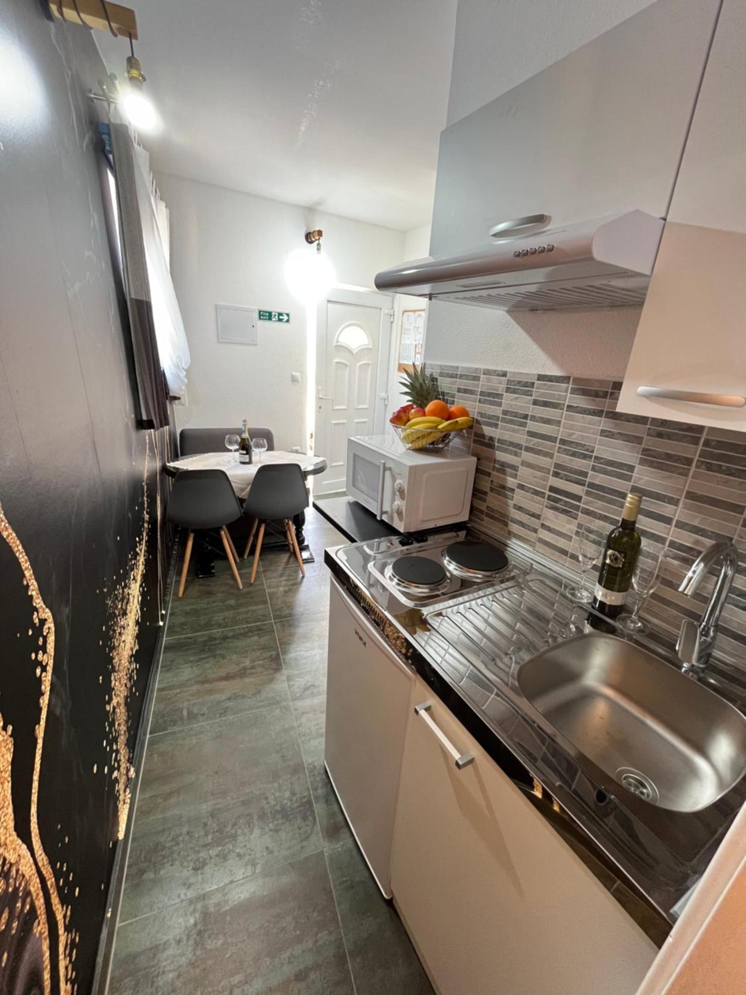 Apartament Marinovi Dvori Slatine Zewnętrze zdjęcie